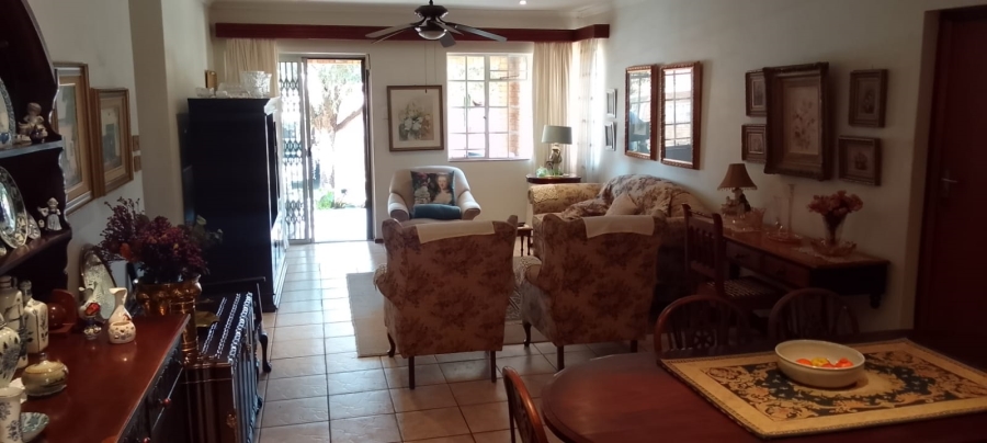 3 Bedroom Property for Sale in Safari Gardens North West